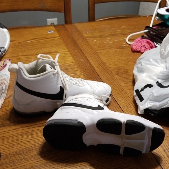 Shoes - Picture 2 of 2